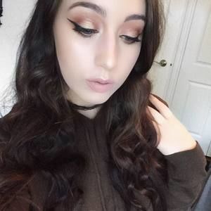 Meet your Posher, Charlotte